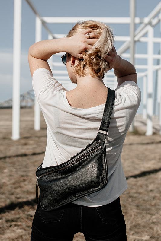 Minimalist black leather bag
Small leather crossbody bag
Black leather purse
Leather shoulder bag
Minimalist leather purse
Simple black crossbody
Handmade black leather bag
Small black purse
Elegant black leather bag
Compact leather crossbody
Black leather mini bag
Leather handbag minimalist
Crossbody bag for women
Soft black leather bag
Everyday leather crossbody